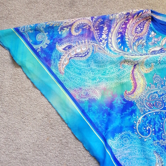 🎉Host Pick🎉 Scarf top BNWOT - Picture 4 of 6